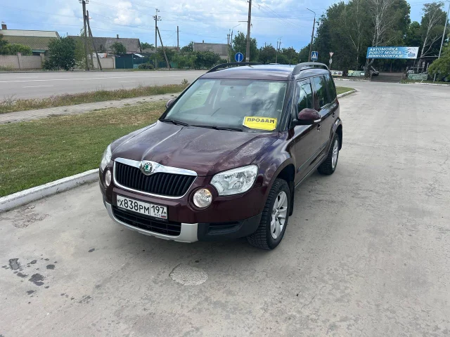 Фото: Skoda Yeti 2011 г. 1.2 TSI DSG — отличное состояние