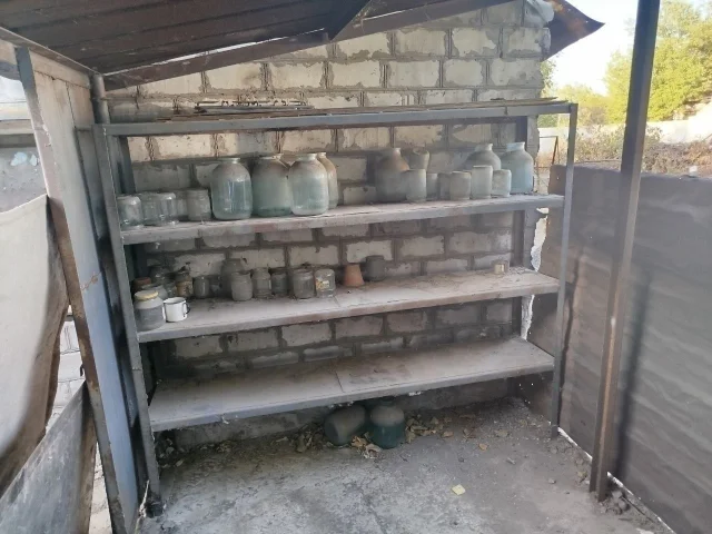 Фото: Продам металлический стеллаж. Длина 180 см, высота 150 см, глубина 40 см. Цена 7500 р. Луганск