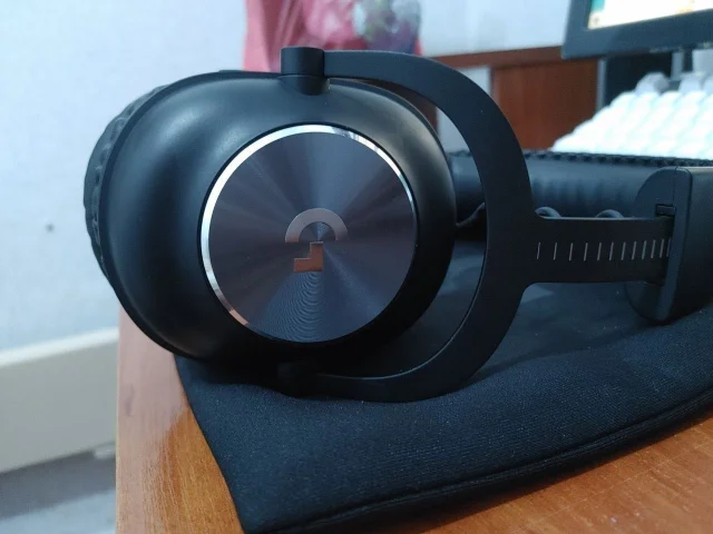 Фото: Срочно Продам отличную игровую гарнитуру премиум-уровня Logitech G Pro X (проводная версия) в хорошем состоянии. Брались