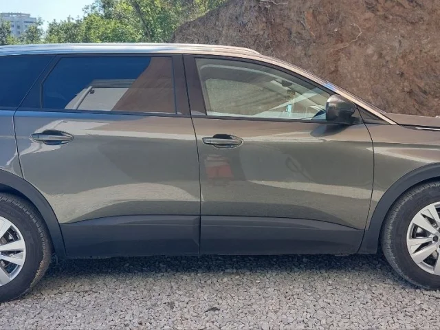 Фото: Продам Пэжо 5008. 2019г.Дизель 1.5. Коробка автомат. Семиместный. Пробег 123тыс. Цена 1850000р