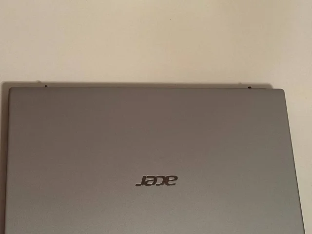 Фото: Ноутбук Acer Aspire 3