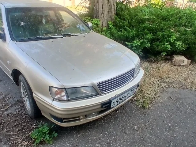 Фото: Продам свою машину на ходу сел и поехал, максима 97 год не гнилая кузов оцинкованный, мотор поле ремонта, 250т
