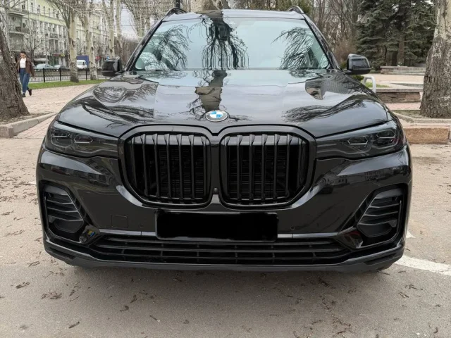 Фото: BMW X7 2021г. 118.000пробег. Полностью сделано ТО. Обслуживался только в Ростове на BMW. Есть все отчеты и чеки . Состоя