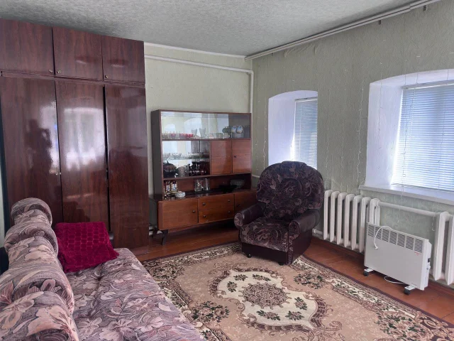 Фото: Продается дом пгт Сартана ( ул. Челюскинцев ). Дом и земельный участок в росреестре, никто не прописан
