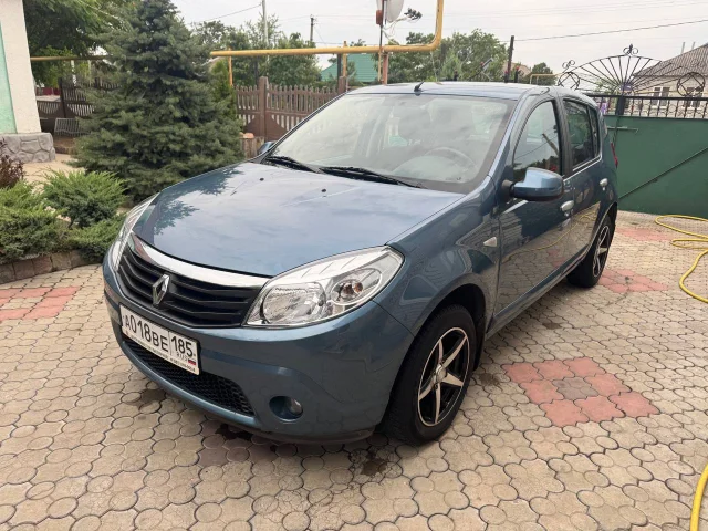 Фото: Продам Renault Sandero 2011г. Покупалась в салоне Запорожья, пробег 45т.км,