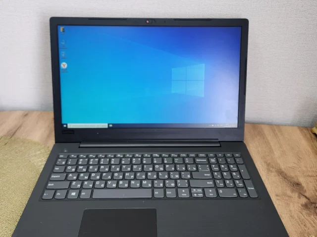 Фото: Продам ноутбук Lenovo!Установлен SSD на 256 ГБ Radeon+HDD на 500 GB Toshiba!Отлично подойдёт для работы и обучения!Так ж