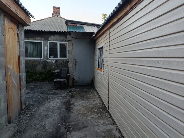 Фото: Продам 2 дома на 1- м участке