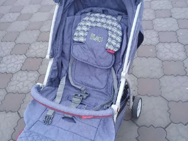 Фото: Продам коляску детскую, в очень хорошем состоянии, лёгкая, складывается быстро