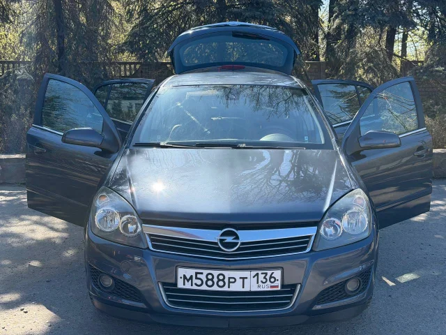 Фото: Opel Astra H