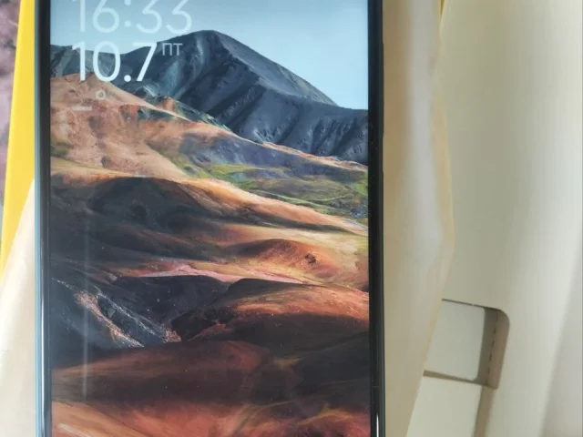 Фото: Продам poco m5 (Helio G99). Новый, не использовался. Полный комплект, без зарядного устройства