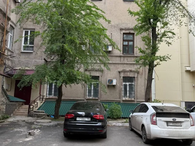 Фото: Продажа 3х этажного здания