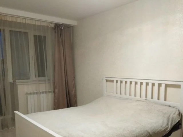 Фото: Сдам на длительный период двухкомнатную квартиру, четвёртый этаж, 49 кв. м