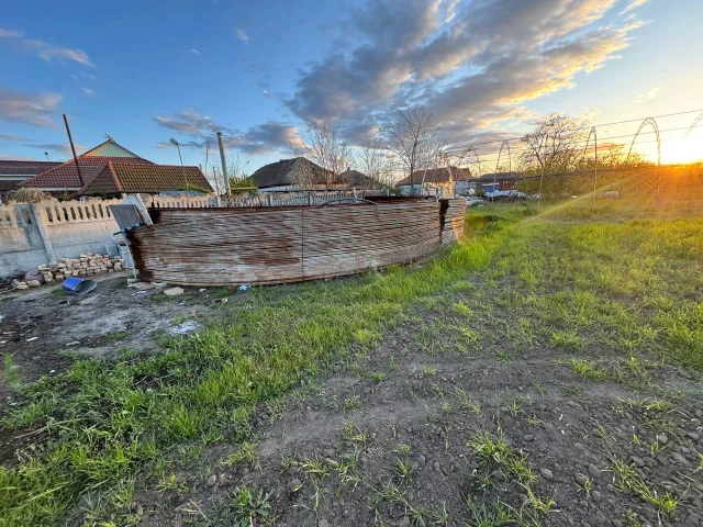 Фото: Продам новые 6 балаганов , 14,12 арматура. Ширина 10 метров. 154 дуги и 12 тройных. Готовы для перевозки, находятся в с.