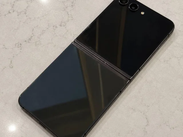 Фото: Samsung Galaxy Z Flip 5