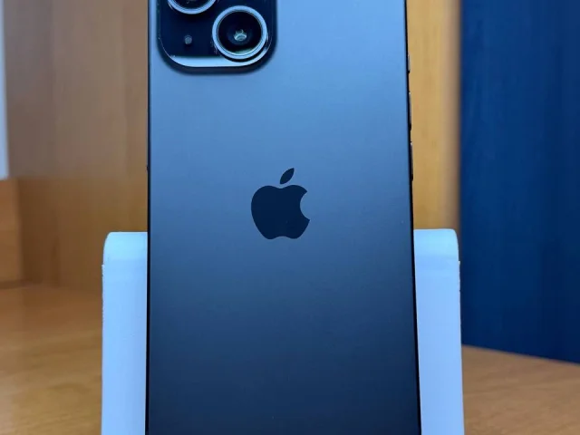 Фото: Продам IPhone 15 на 128 гб
