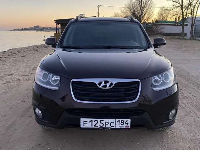 Фото: Hyundai Santa Fe 2 рестайлинг. 2010 год. 238000 пробег. Двигатель 2.2 CRDI 197 лс D4HB. 6 ступенчатая АКПП, полный приво