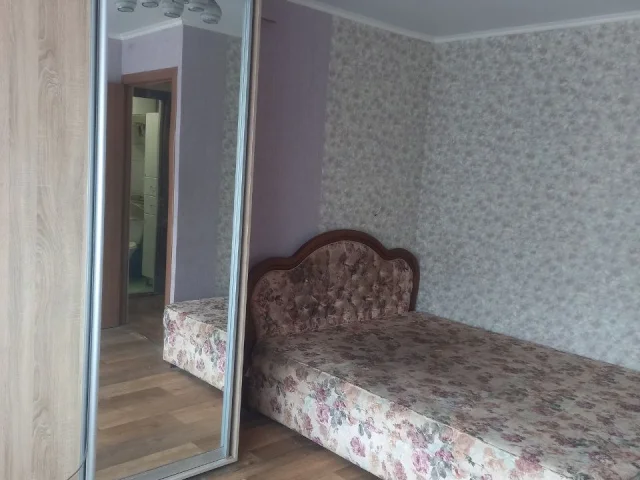 Фото: Продается 1 к.кв. гостинного типа, расположенная на 5 этаже 9 этажного дома, площадь 21,3 кв.м. в Кальмиусском районе, п