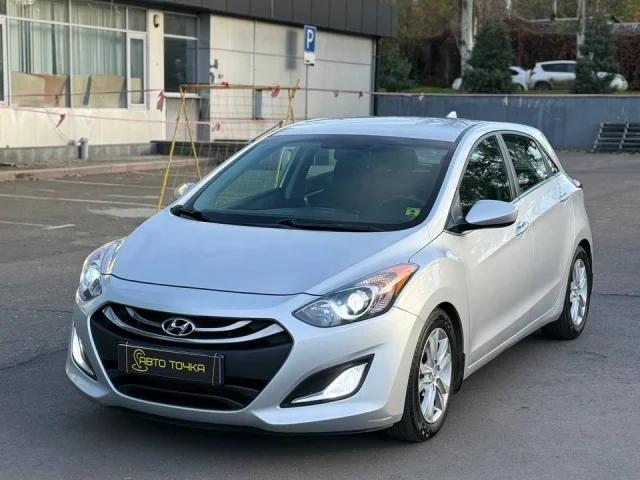 Фото: Hyundai Elantra GT