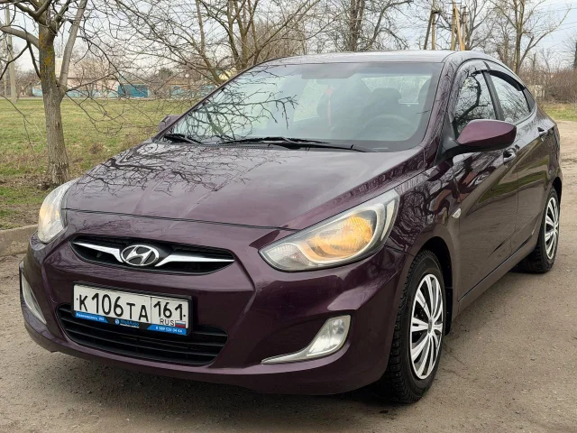 Фото: Продам Hyundai Solaris 2011 год AT