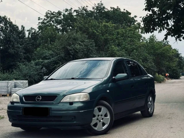 Фото: Opel Astra