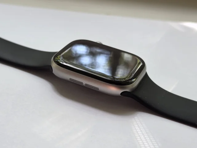 Фото: Продам Apple Watch Series 11 46mm Space Gray