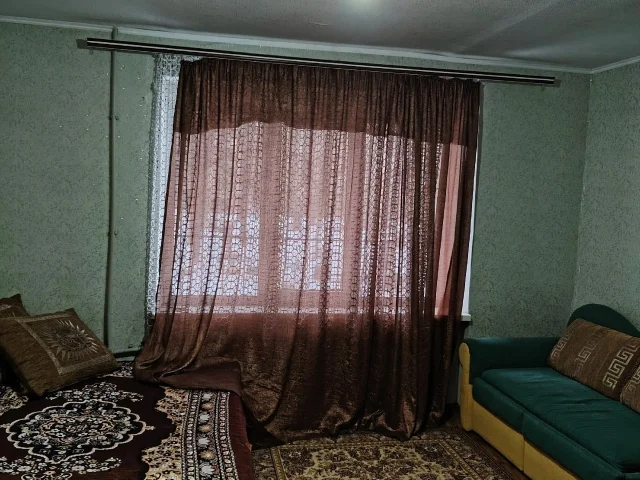 Фото: ‼️Горловка‼️Продам 1-ком квартиру, ул. Гречнева 18, 1/9. Микрорайон "Солнечный," район конечная автобус «2». Окна пласти