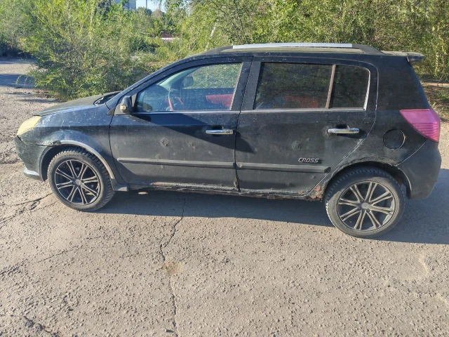 Фото: Марка автомобиля: Джили мк кросс