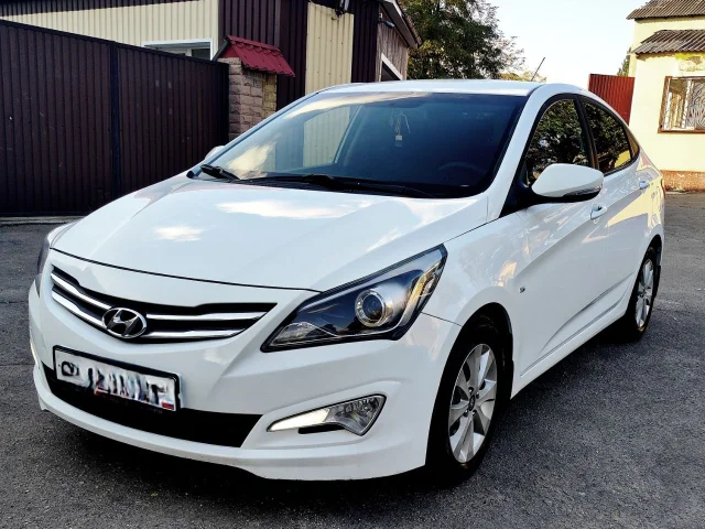 Фото: Продам Hyundai Solaris 2016г.в 1.6 Автомат, 208т.км. 1 хозяин ПТС оригинал
