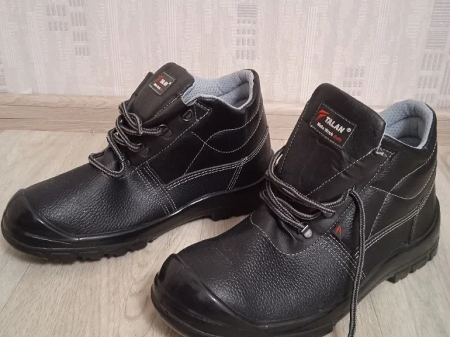 Фото: Продам ботинки рабочие. Новые