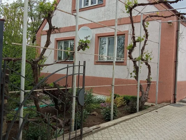Фото: К продаже предлагается современный , готовый к заселению ДОМ в с. Касьяновка , в 20 км. от г. Мариуполя