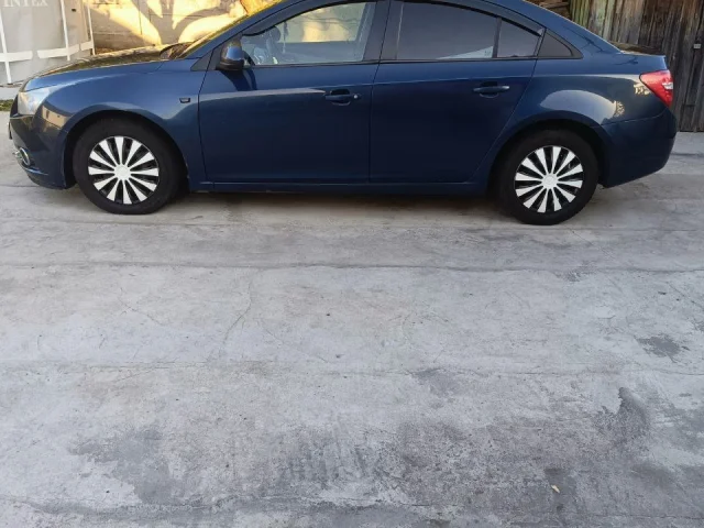 Фото: Продается Chevrolet Cruze 2010 год 1.6 автомат