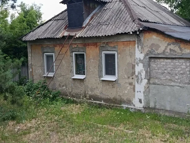 Фото: Продам дом, ул. Одоевского, р-он 88 кв-ла, 60 кв.м. – общая, 5 соток земли – приватизирована. Дом печное отоплением, сли