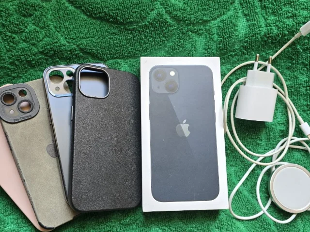 Фото: Продам iPhone 13 128 Гб в отличном состоянии
