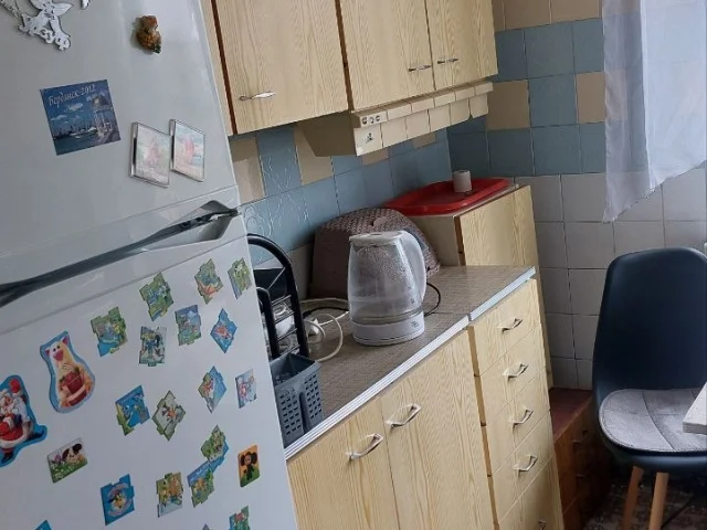 Фото: Сдам долгосрочно 3-х комнатную квартиру семейной паре. Стаханов Южный 7 этаж. Цена: 30000+залог+коммунальные. telegram: