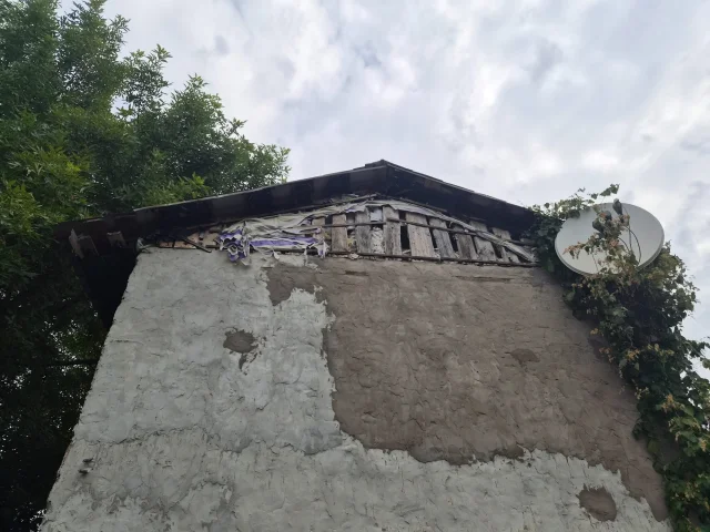 Фото: Подработка. Ищу мастера для утепления части фасада дома 12м.кв.