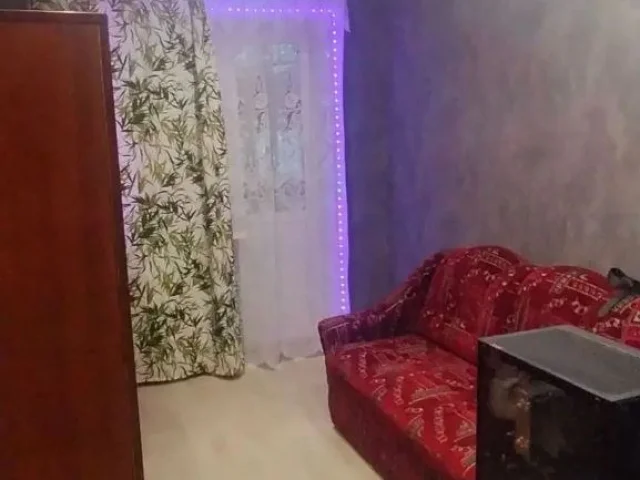 Фото: Продам 2-х комнатную квартиру в центральной части Донецка , район Дон-Сити. Ул. Кутузова. 1/9 эт. Хорошее состояние. Ком