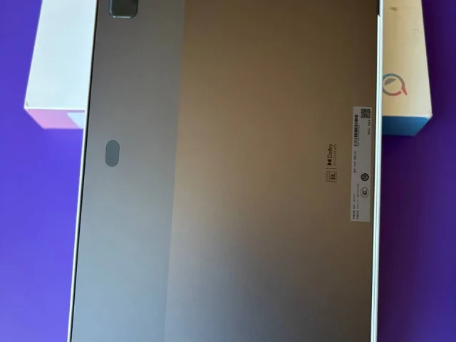 Фото: Планшет Lenovo Pad Pro 12.7 дюймов.Цена 17 тыс.Версия 8/128( Есть слот под карту памяти до терабайта ) 8 динамиков JBL,W