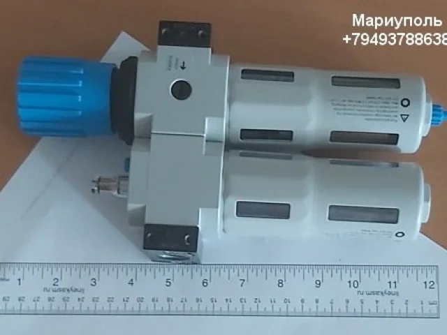 Фото: Блок подготовки воздуха Festo FRC-1/2-D-MIDI