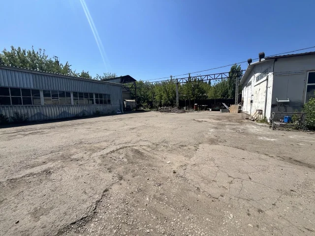 Фото: Сдам в долгосрочную аренду производственную базу в г. Луганск, ул. Фрунзе