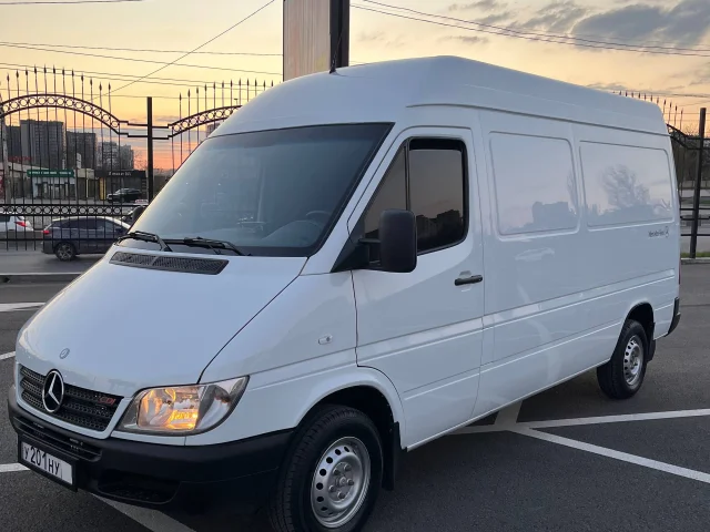 Фото: Mercedes-Benz Sprinter