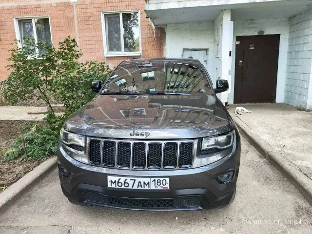 Фото: продаю jeep grand cherokee wk2 в проверенной связке: атмосферный v6 ,3.6, 286 л.с. + надежный автомат zf на 8 ступеней.а