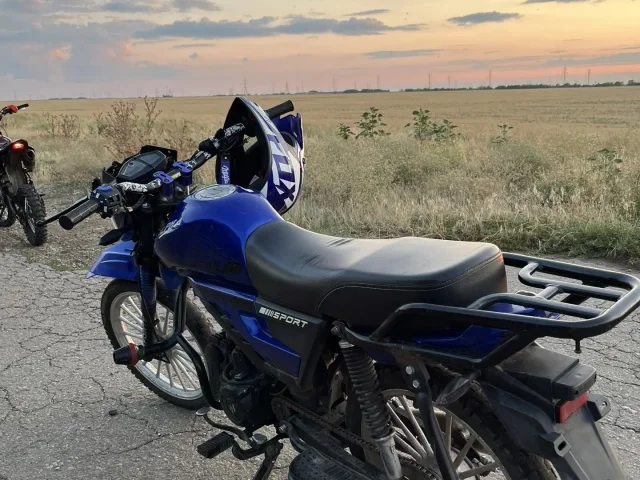 Фото: Продам альфу v125 (2022). Стоит protaper руль,, фильтр нулевого сопротивления, новая цпг. Мотоцикл на полном ходу, едет