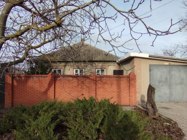 Фото: 🔴 Продаётся дом на левом берегу, переулок Теннисный. Находится в 1 км от супермаркета Марка вкуса и рынка Солнечный