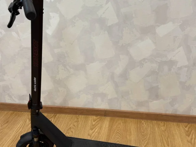 Фото: Продам электросамокат Hoverbot gt-01pro