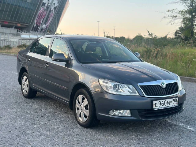 Фото: Продам Skoda Octavia 2012 год , на самом лучшем и надежном моторе 1,6 mpi + механика , с родным пробегом 113 000 , пробе