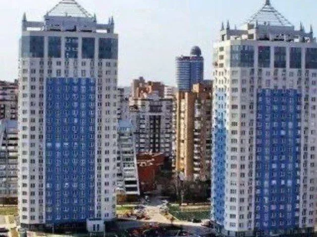 Фото: Просторная двухкомнатная квартира в ЖК «Диск» — прекрасный выбор для тех, кто ценит комфорт и удобство