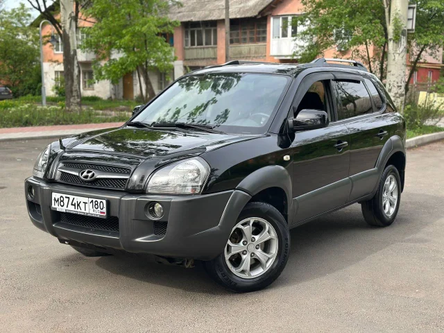 Фото: Продам Hyundai Tucson 4 wd ( полный привод ) , 2 л бензин , механика , 162 000 пробега , подтвержденным автотекой , авто