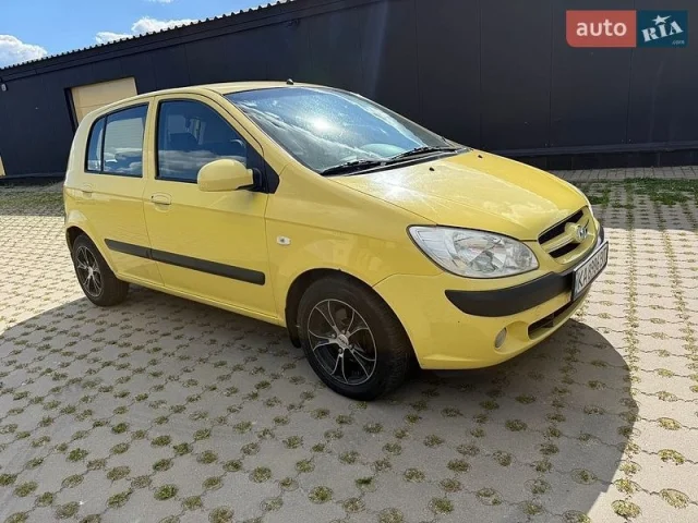 Фото: Здравствуйте! Продам Hyundai Getz, цвет жёлтый, механика. Всё в наличии. Машина на ходу или на запчасти. Пишите! Цена 21