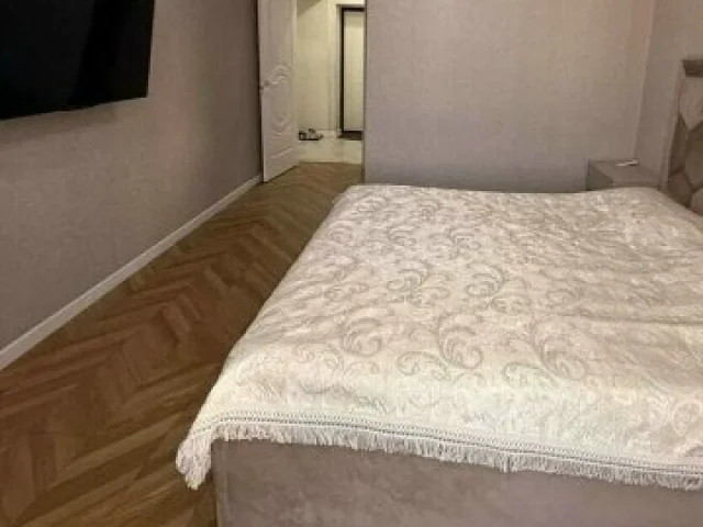 Фото: Сдаю однокомнатную квартиру 42.0 м² этаж 2/10 город Донецк, Киевский район, улица Тренёва, пешая доступность к "Донецк-С