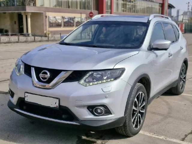 Фото: Nissan X-trail двигатель 2.0. 2016.гв. Не пригон из Грузии. Покупался новым РФ. Два владельца. Птс оригинал. Пробег 200